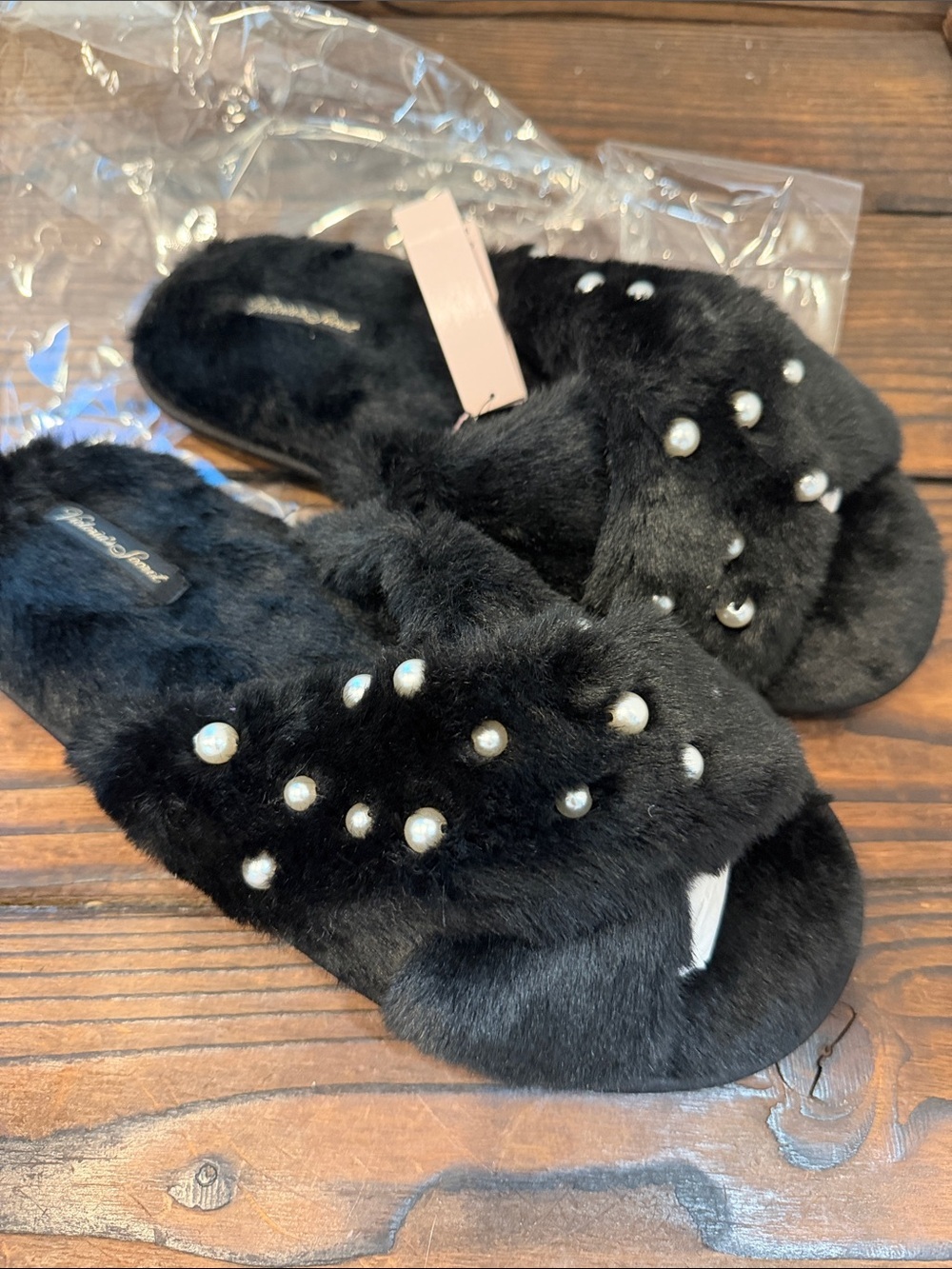 NWT Victoria's Secret Black Faux Fur Pearl Cris Cross Slide Slippers